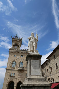 Statue of Liberty in San Marino Country and the ancient palace c