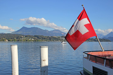 Fototapeta na wymiar Schiff in Luzern, Schweiz 