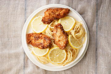 spaghetti with crispy chicken and lemon cream