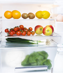 Obst und Gemüse im Kühlschrank