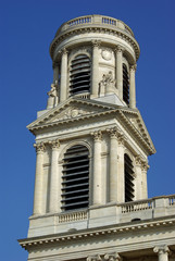Fototapeta na wymiar Clocher nord de l'église Saint-Sulpice à Paris, France