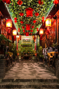 Fototapeta Typical chinese courtyard