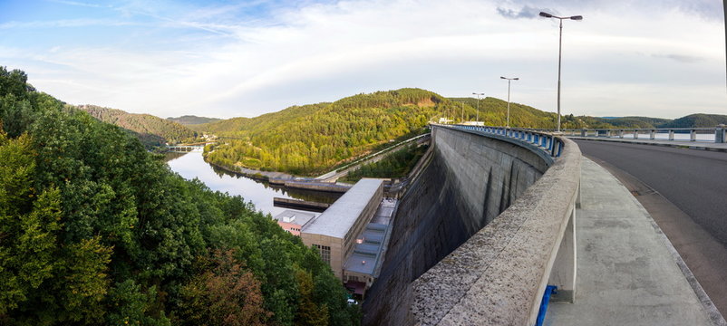 Dam Orlik, Czech Republic. © Sergey Fedoskin