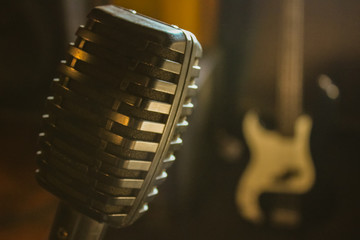 Microphone