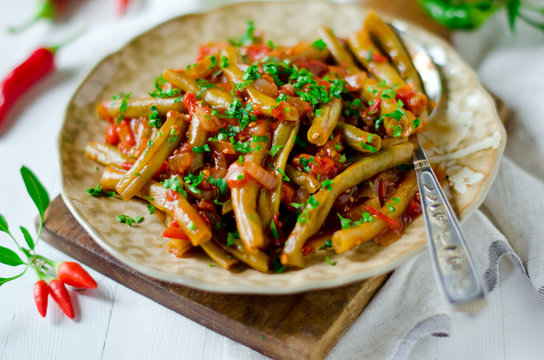 Fototapeta Stewed french bean with tomato on Lebanese