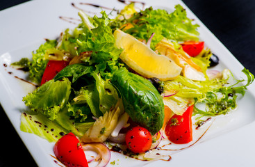 vegetarian salad with artichoke and another vegetables