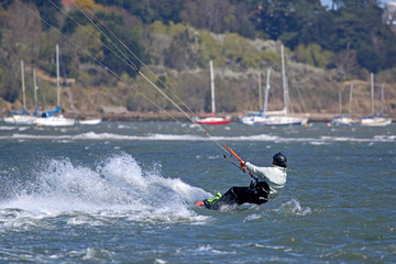 Obraz premium kitesurfer in Portland Harbour