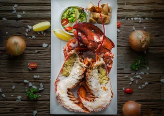 Papier Peint photo Crustacés Canadian Lobster with white wine