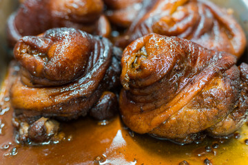 braised pig's trotters with brown soya sauce,