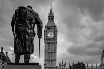 Photo sur Aluminium Noir et blanc B&amp W Winston Churchill sur la place du parlement et Big Ben