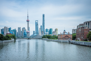 Fototapeta na wymiar Shanghai skyline panorama in China.