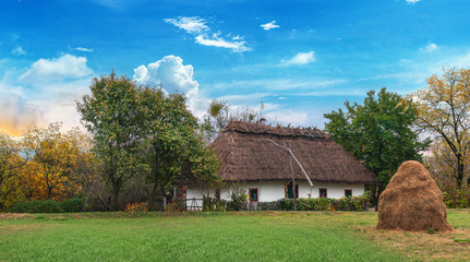 Fototapeta na wymiar Panorama Ukrainian traditional house