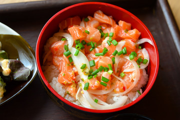Chirashi salmon