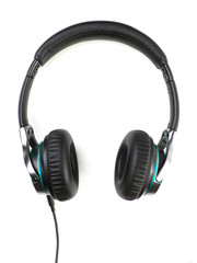 Auriculares color azul claro sobre fondo blanco