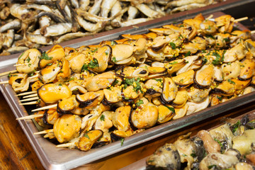 Mussels is preparing on Grill