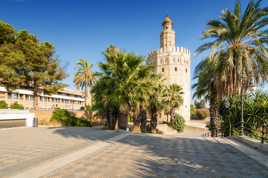 Torre Del Oro at sunset in Sevilla, Andalusia province, Spain.