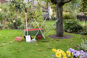 Garten - Handwagen - Gartenarbeit - 3