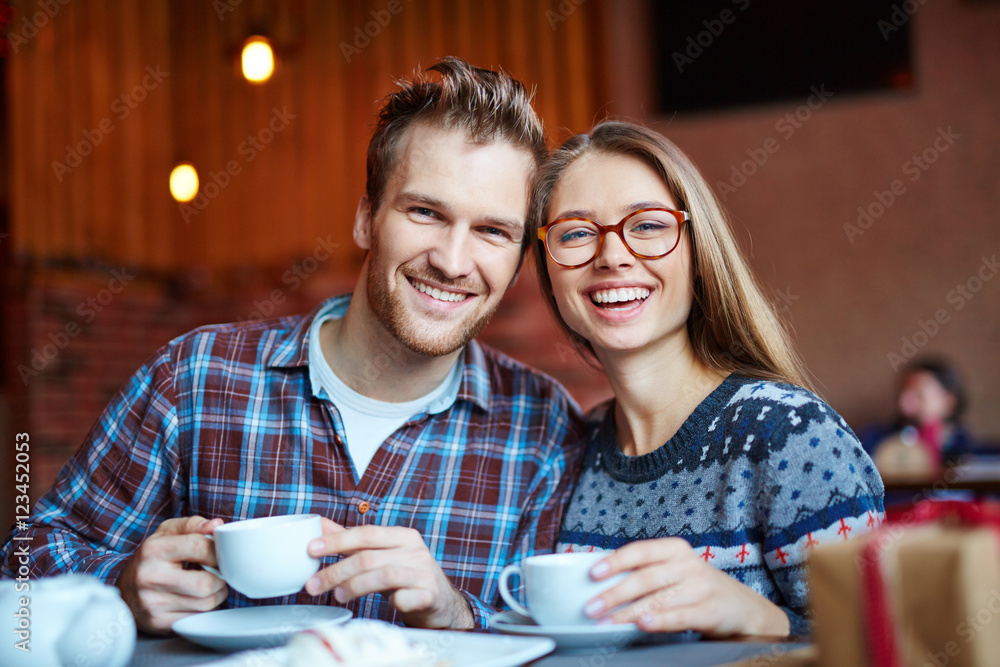 Sticker dates in cafe