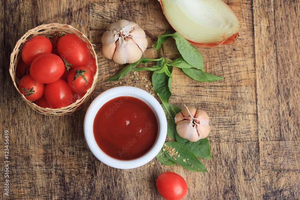 Wall mural tomato sauce