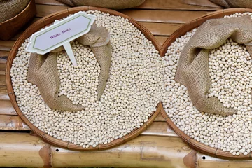 Fototapeten White bean © pichaitun