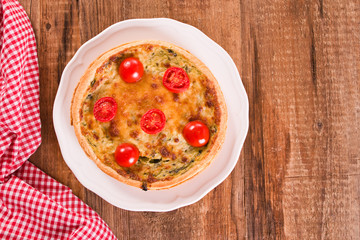 Leek and tomato quiche. 