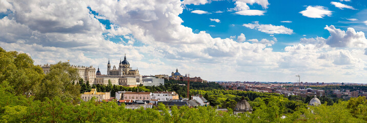 Fototapeta premium Almudena Cathedral in Madrid, Spain