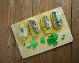 Eel with baked potatoes
