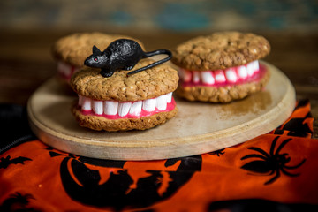 Dracula Dentures for Halloween made of cookies and marshmallow