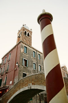 Stra&szlig;enszene in Venedig
