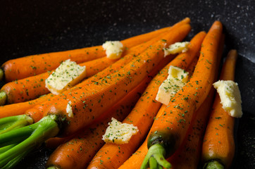 Carrots with butter and herbs