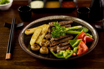 Mixed grilled meat platter and vegetables