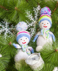 Two knitted snowman 2017.