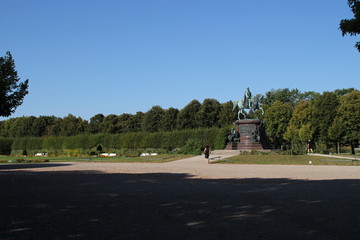 Ein Friedrich Franz Denkmal