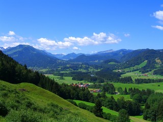 Fototapeta na wymiar Landschaft im Allgäu