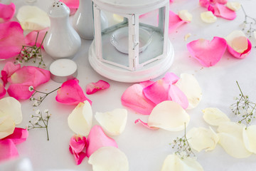 White and pink petals for your special event
