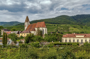 Fototapeta na wymiar church of St. Maurice, Spitz, Austriav