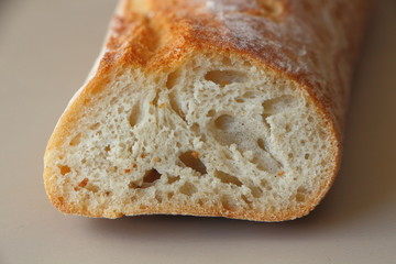 Section de baguette de pain