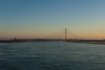 Rheinbrücke bei Wesel
