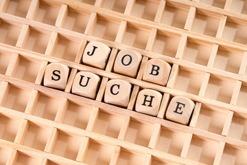 Jobsuche / Holzwürfel mit dem Wort Jobsuche