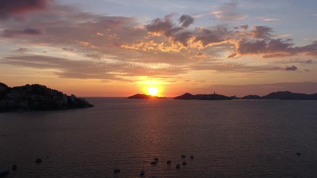 Sunset timelapse on Acapulco coast