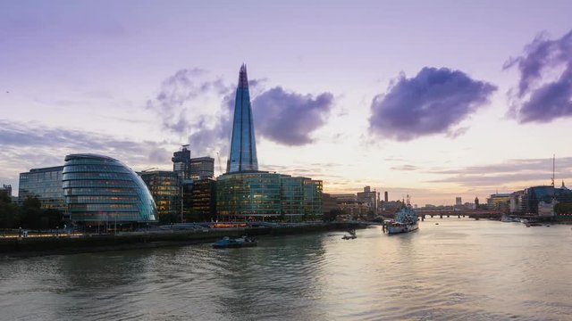 Timelapse on the Thames at purple evening