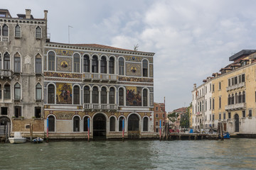 Fototapeta na wymiar Homes in Venice, Italy