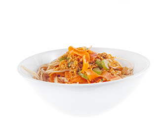 vegan noodles with curry peanuts