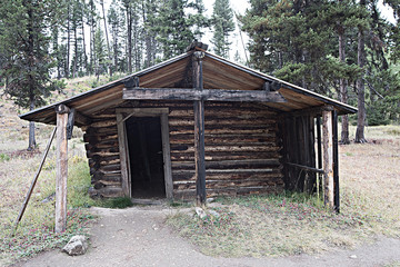 Log cabin