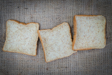 Bread wheat three pieces