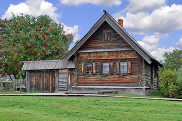 Russian hut of the 18th century