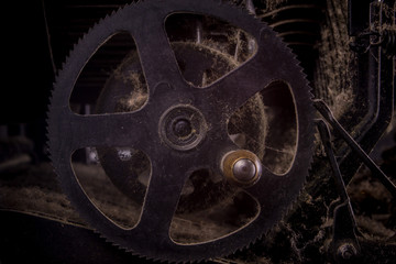 Gears inside old typewriter