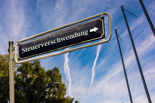 Schild 110 - Steuerverschwendung