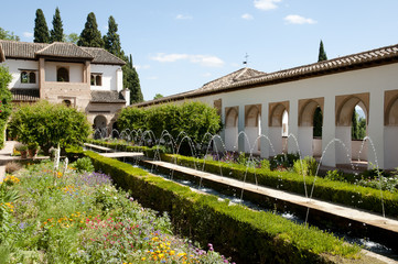 Obraz premium Fountains of Generalife Palace in the Alhambra - Granada - Spain