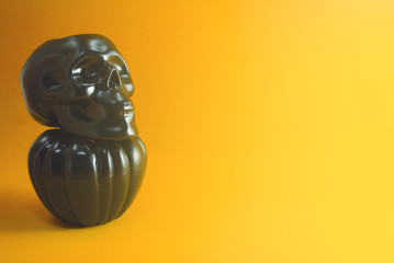 black gloss skull and pumpkin
